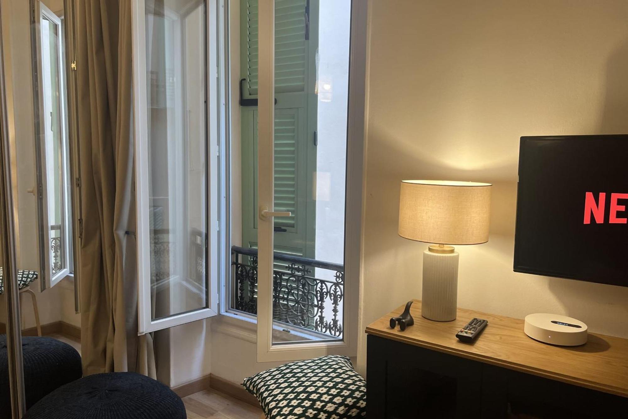 Apartment Cosy Air-conditioned In The Heart Of *