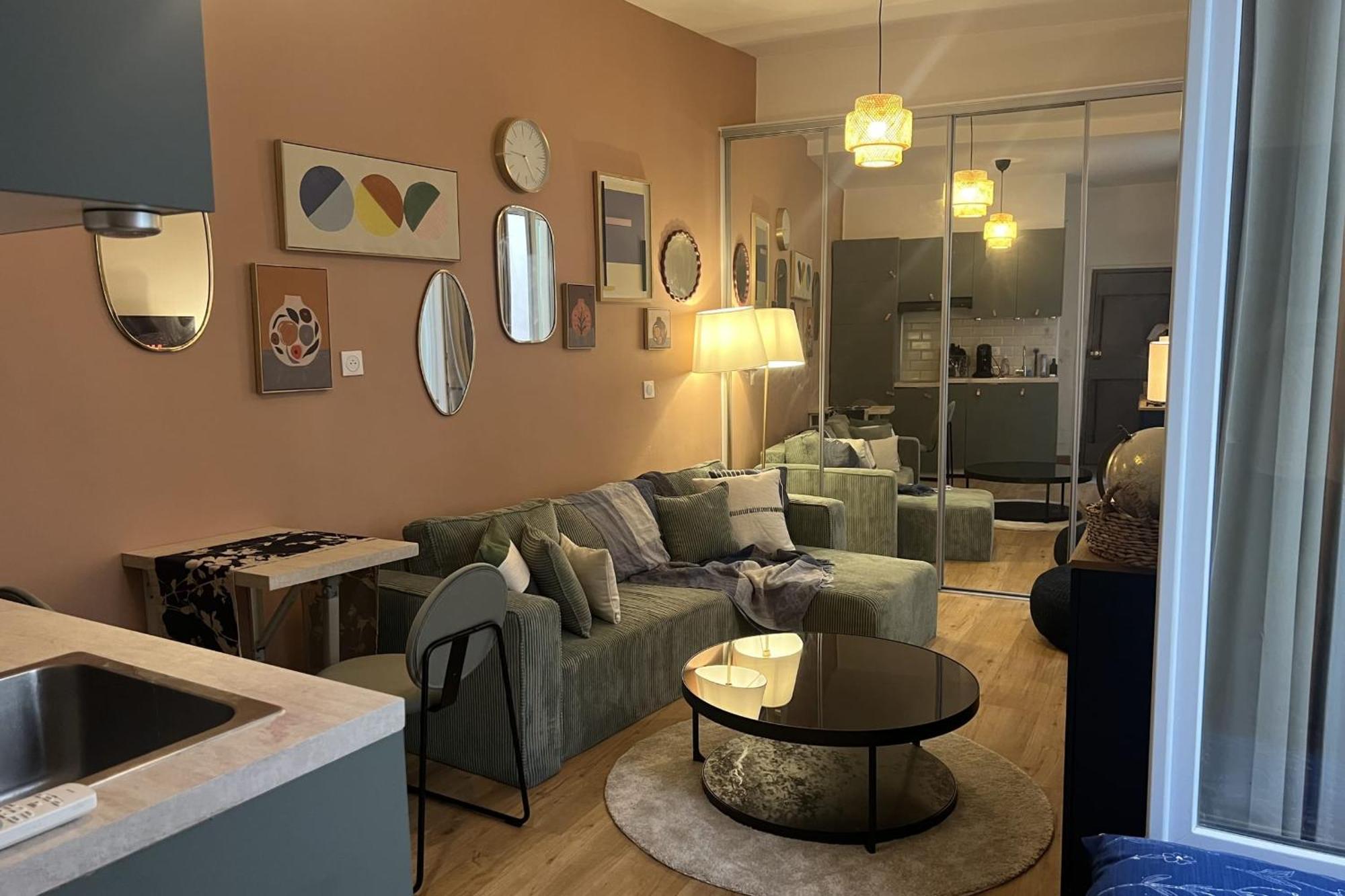 Cosy Air-conditioned In The Heart Of *