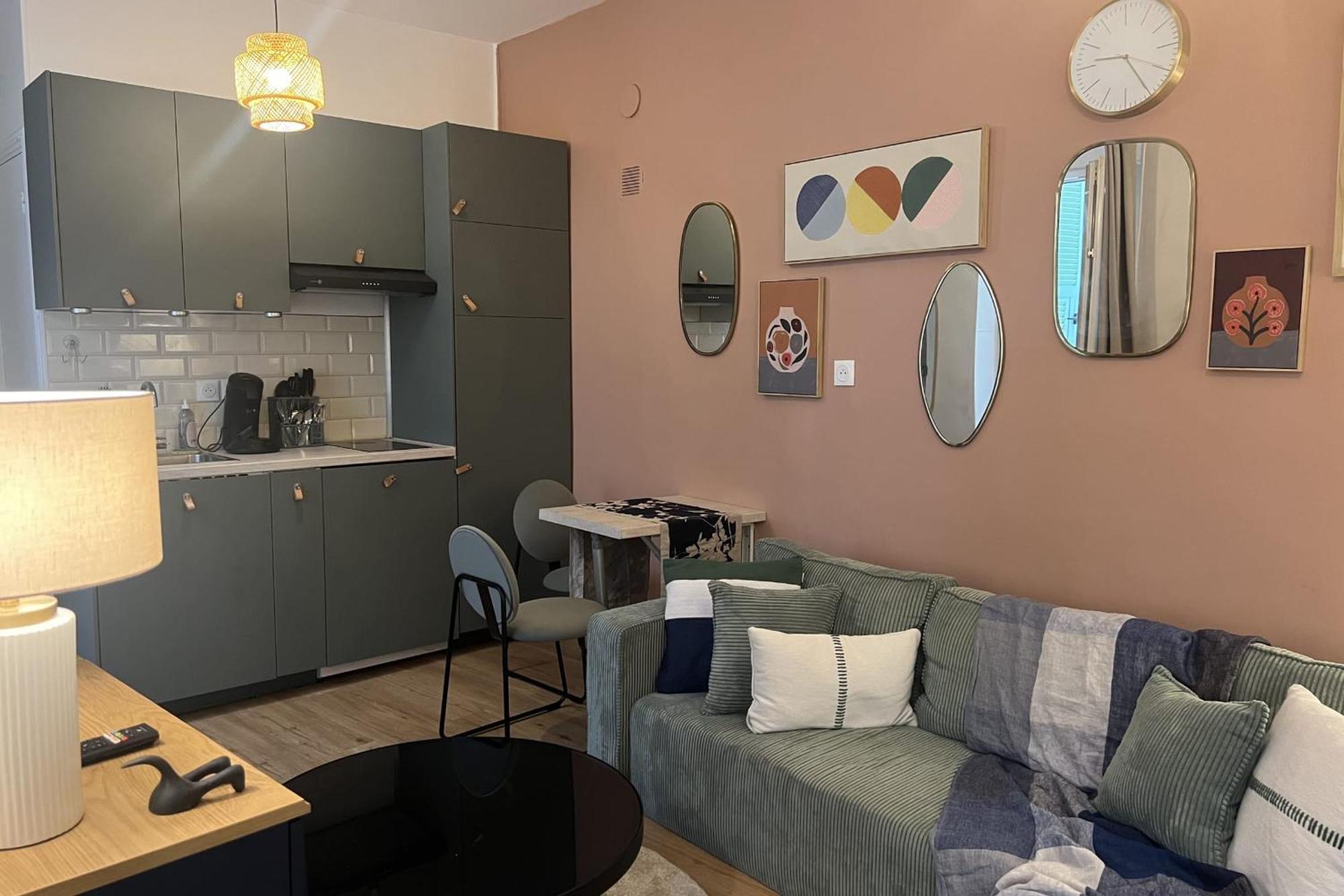 Cosy Air-conditioned In The Heart Of Apartment